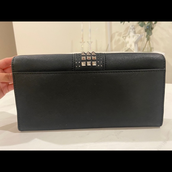 Michael Kors clutch - Picture 2 of 3